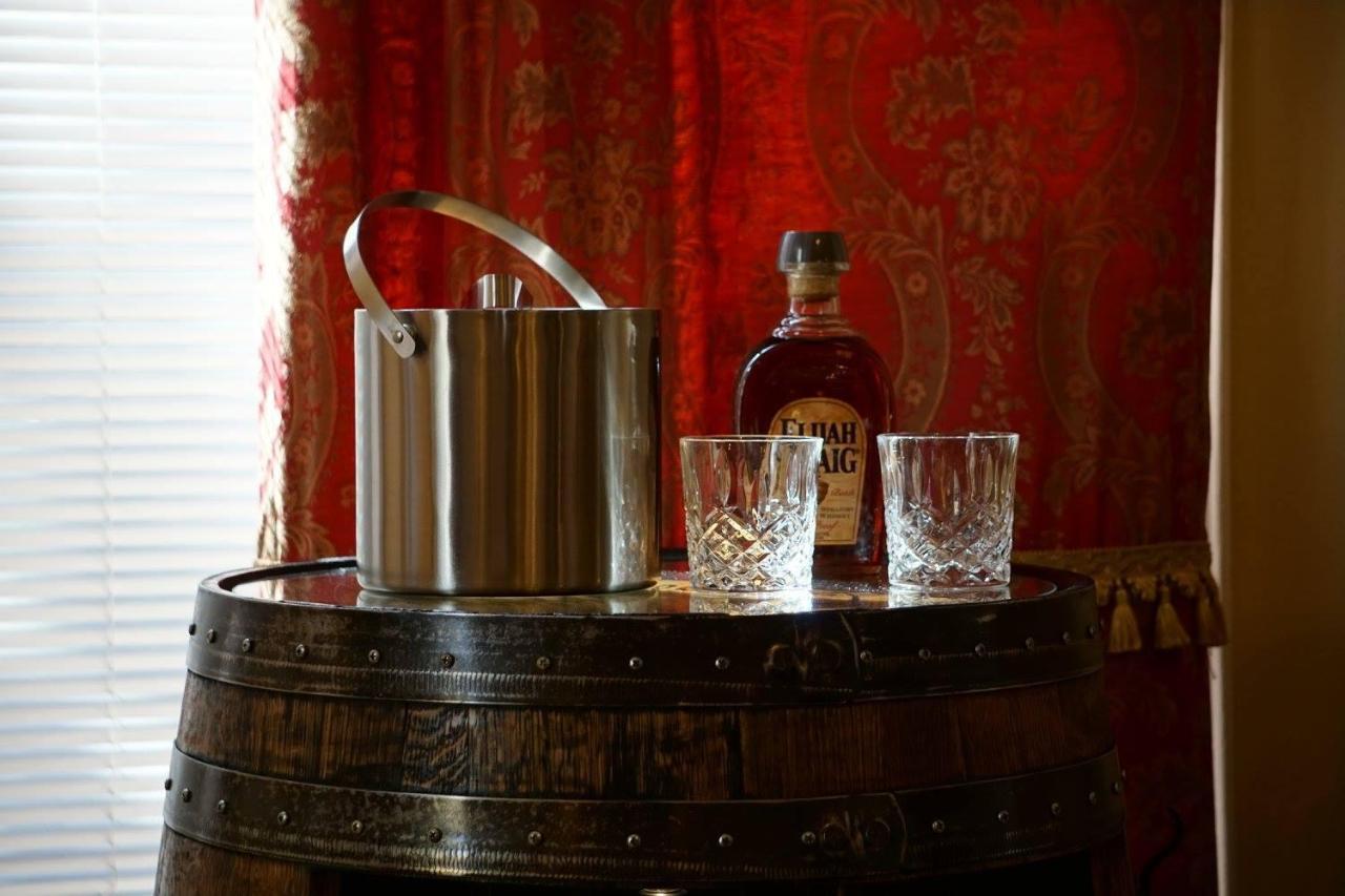 Louisville Bourbon Inn Dış mekan fotoğraf