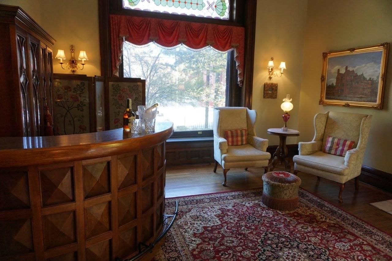 Louisville Bourbon Inn Dış mekan fotoğraf