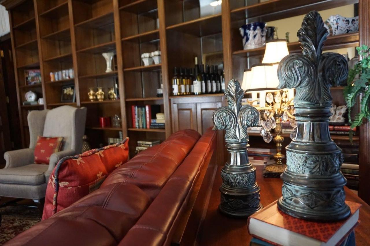 Louisville Bourbon Inn Dış mekan fotoğraf