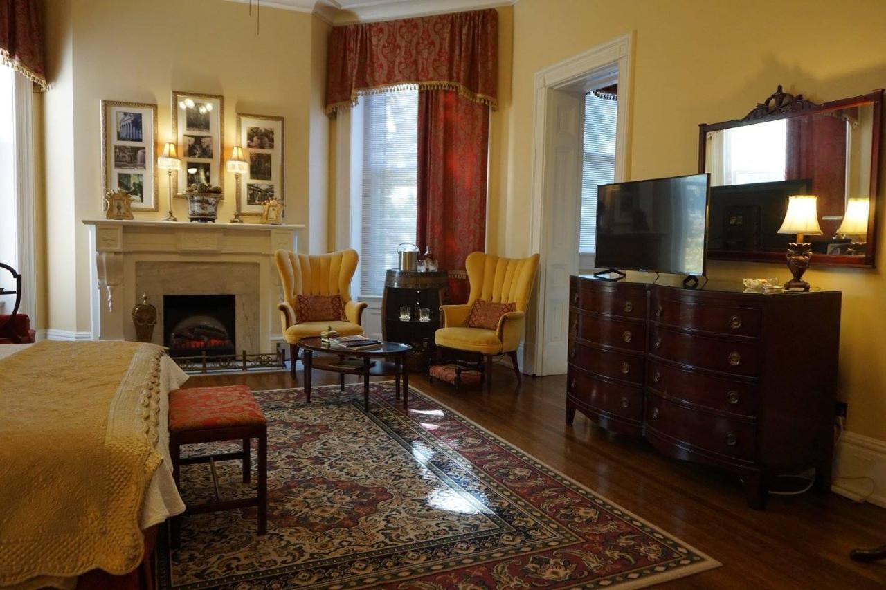 Louisville Bourbon Inn Dış mekan fotoğraf