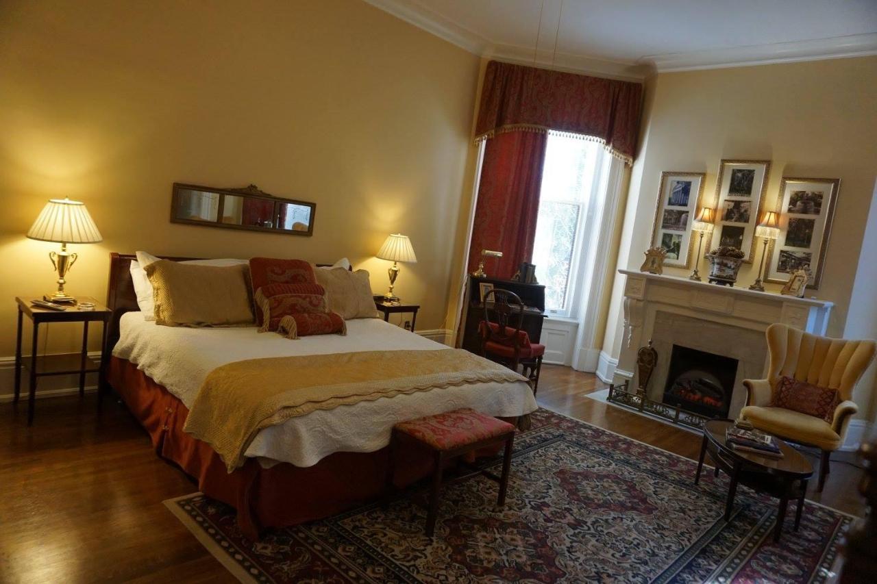 Louisville Bourbon Inn Dış mekan fotoğraf