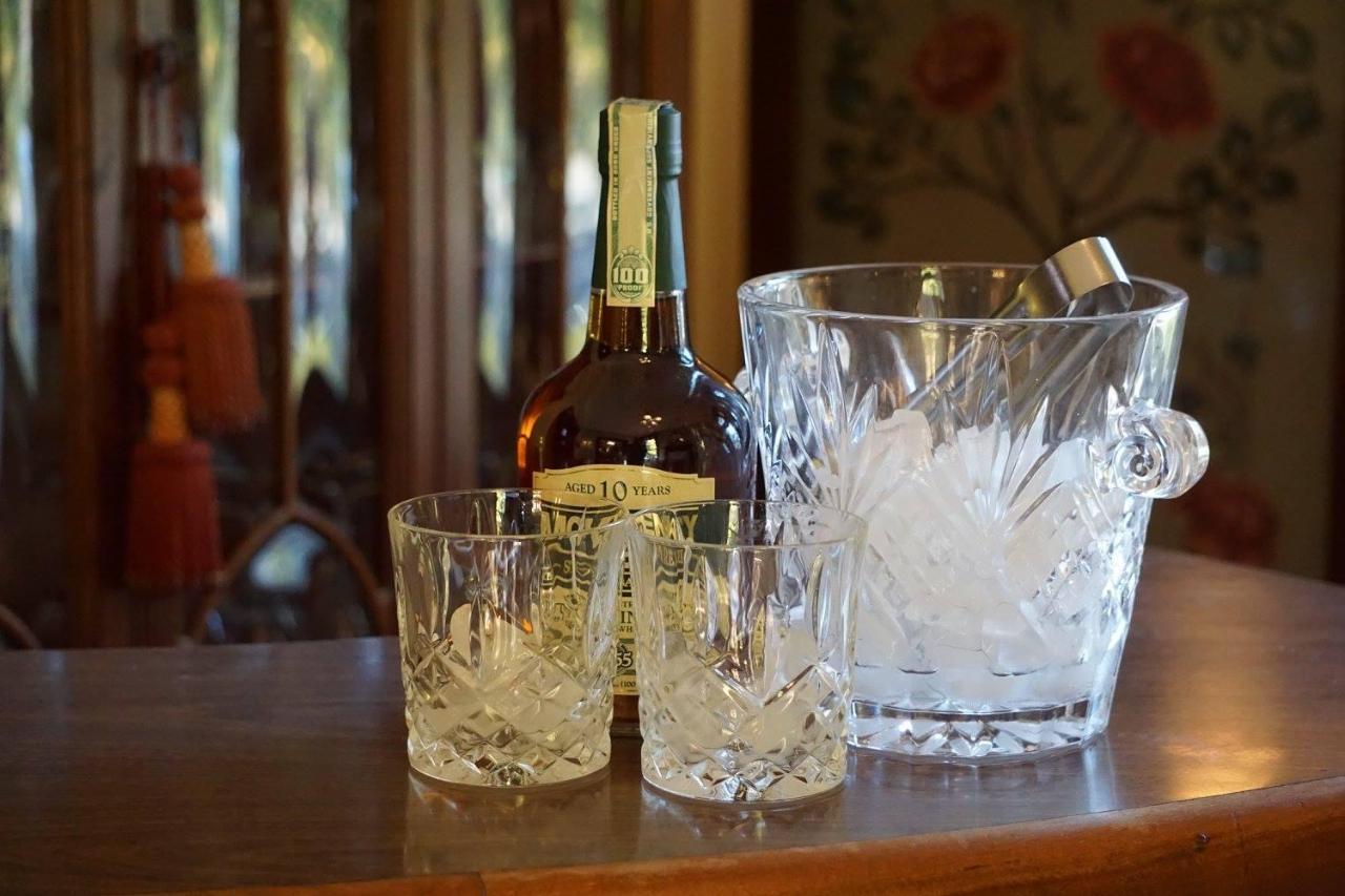 Louisville Bourbon Inn Dış mekan fotoğraf