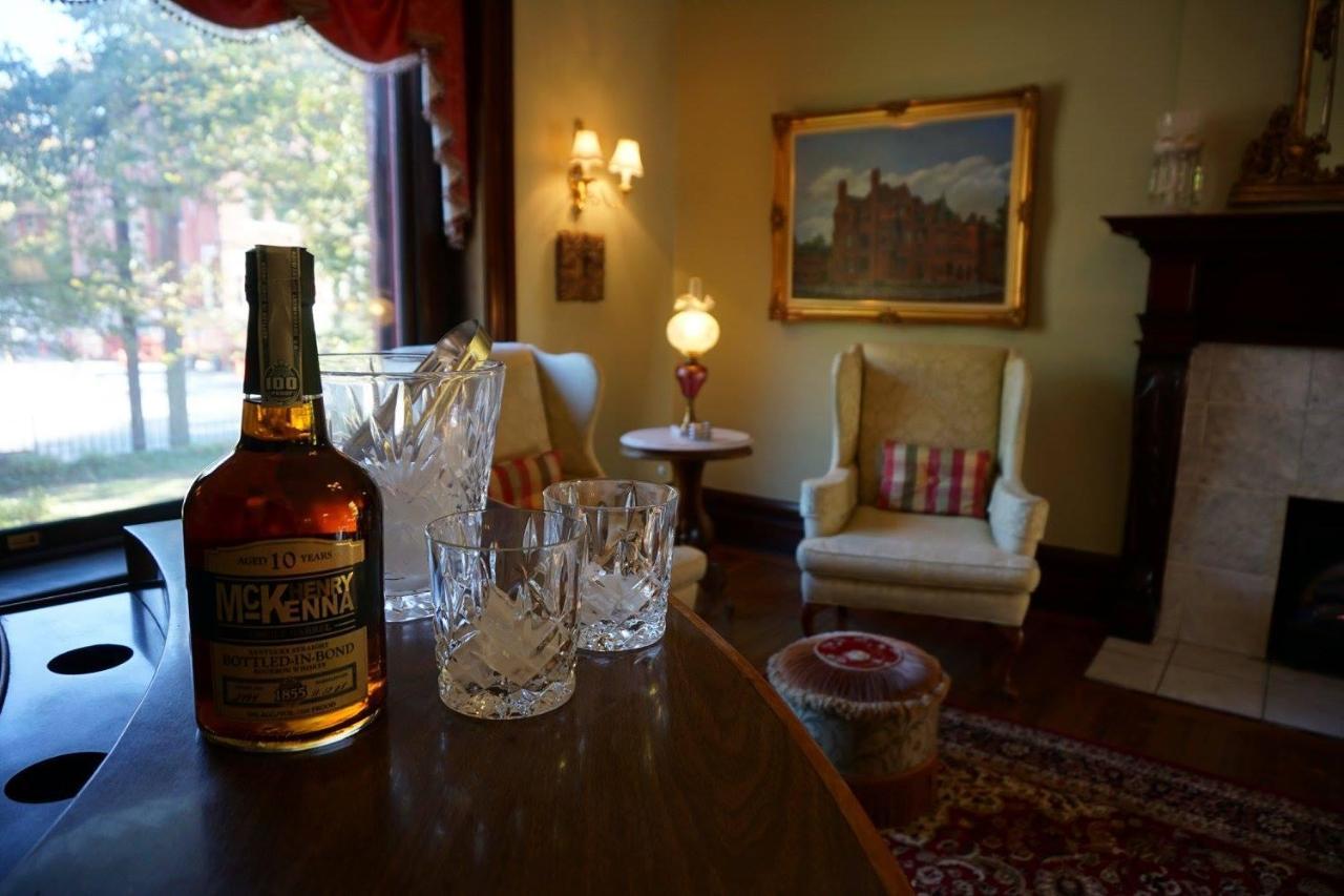 Louisville Bourbon Inn Dış mekan fotoğraf