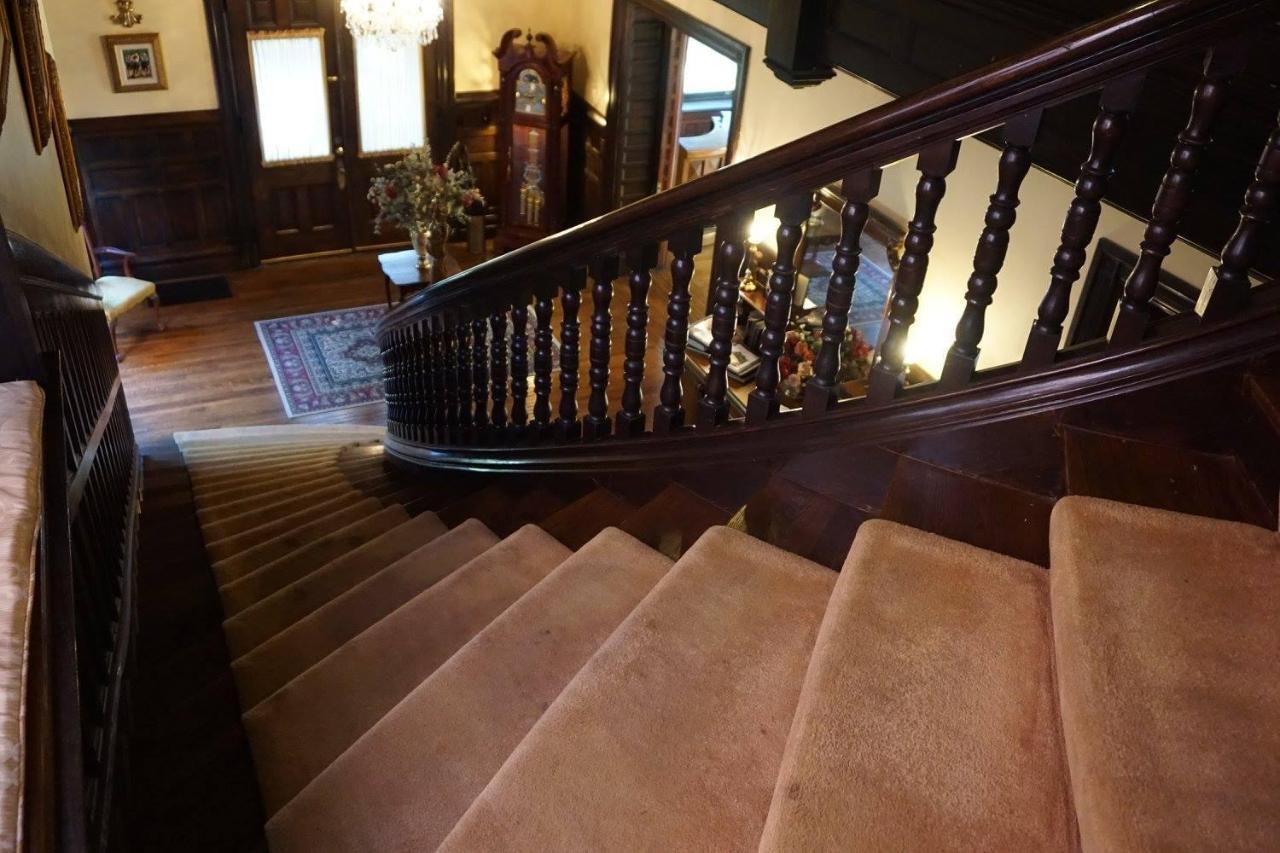 Louisville Bourbon Inn Dış mekan fotoğraf