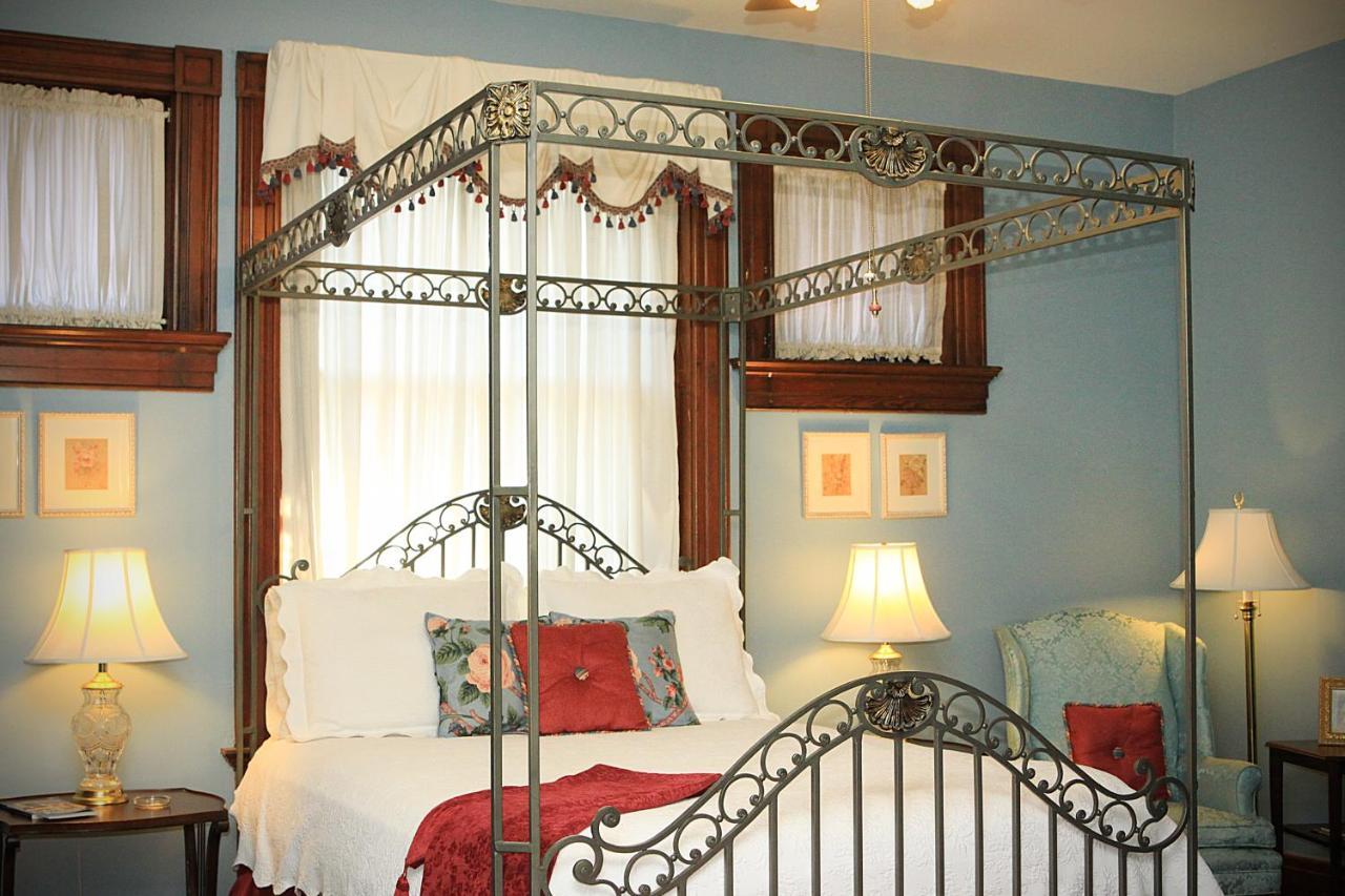 Louisville Bourbon Inn Dış mekan fotoğraf