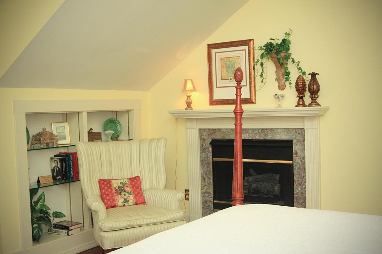 Louisville Bourbon Inn Dış mekan fotoğraf