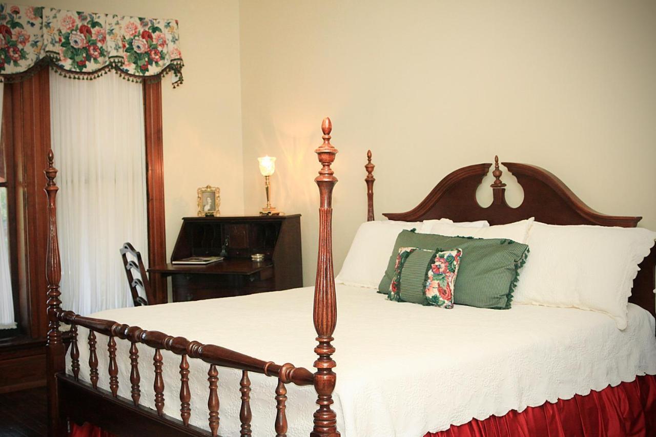 Louisville Bourbon Inn Dış mekan fotoğraf